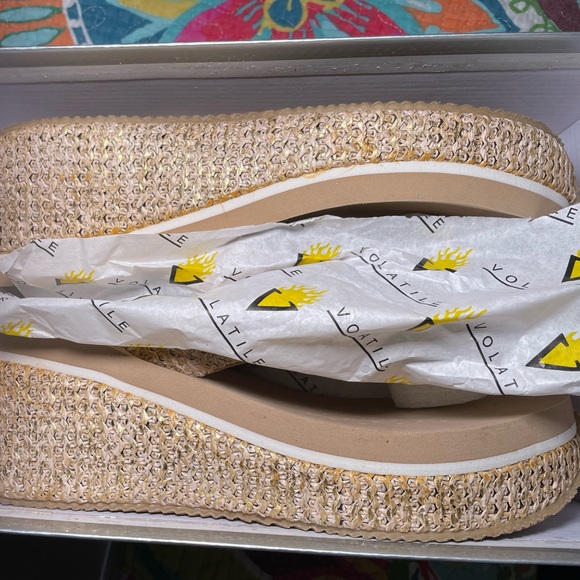 Volatile Women's Audry Wedge Thong Sandals Raffia Natural, Size 9 - Picture 9 of 9